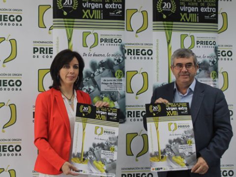María Luisa Ceballos y Francisco Serrano, esta mañana en la sede de la D.O. (Foto: Cedida)