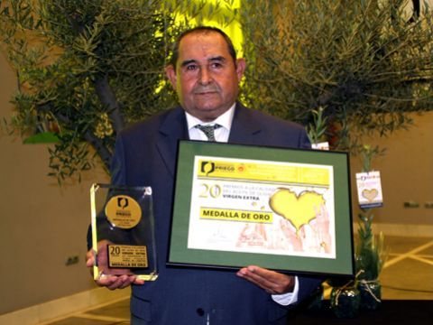 Manuel Osuna, en representación de Almazaras de la Subbética, medalla de oro de esta edición. (Foto: Cedida)