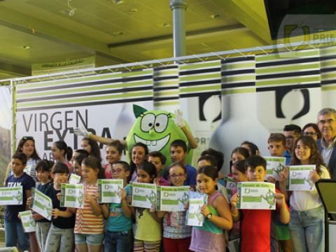 Varios de los participantes en esta edición con responsables de la D.O. (Foto: Cedida)