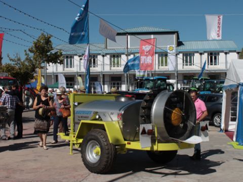Maquinaria presente en la pasada edición de Agropriego. (Foto: R. Cobo)