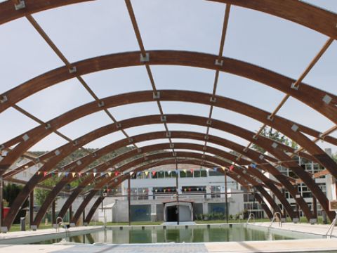 Piscina municipal de Priego antes de su apertura el pasado 18 de junio. (Foto: R. Cobo)