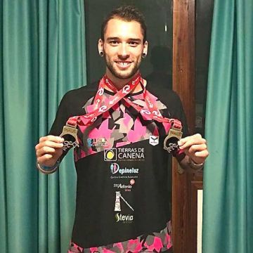 Chema Jimeénez del Caño con las medallas ganadas en Ibiza. (Foto: Cedida)