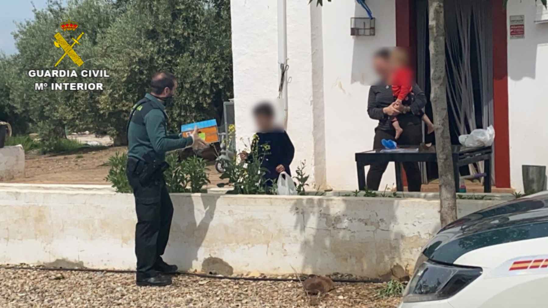 Entrega de material didáctico.