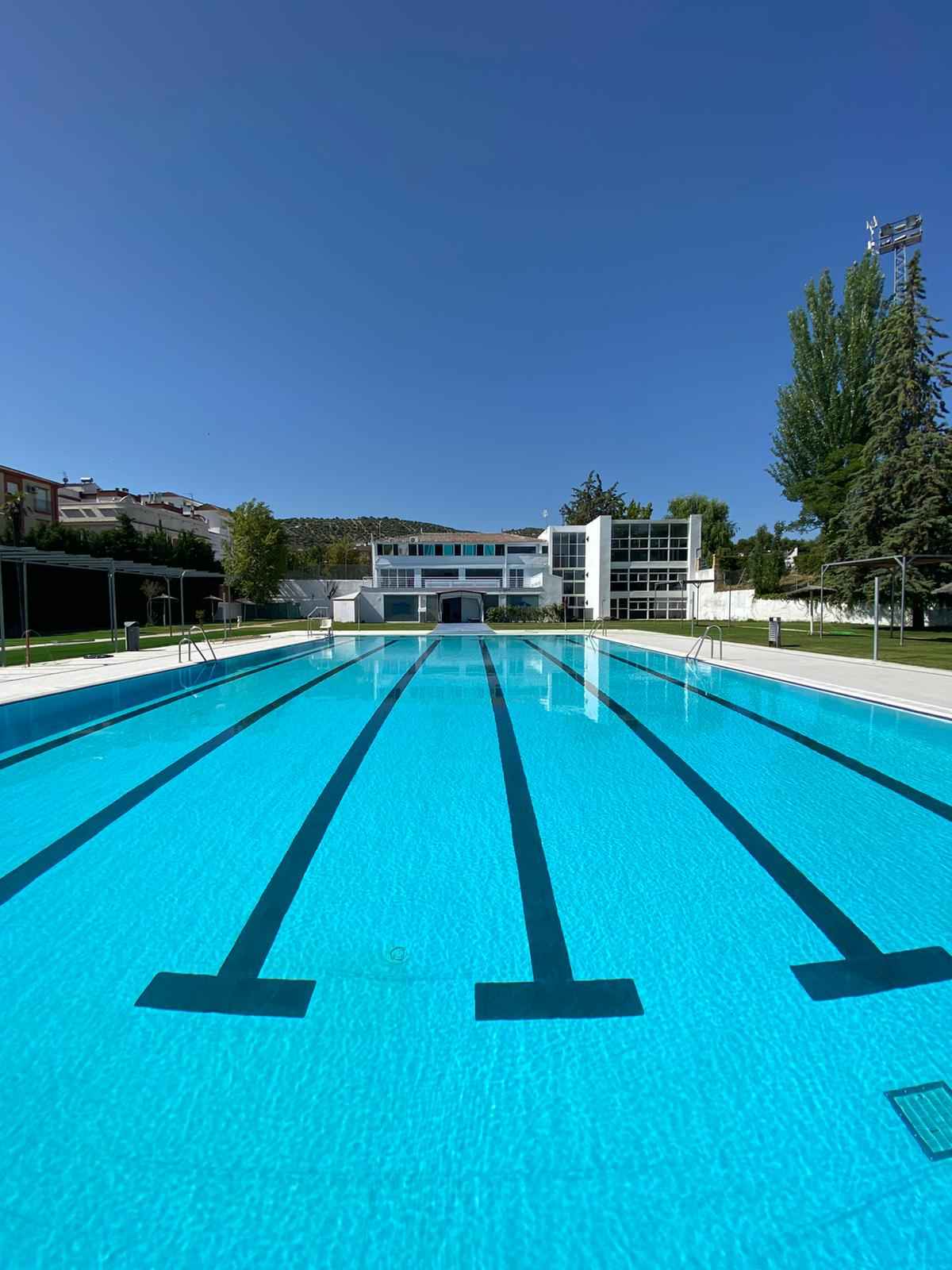 Vista de la piscina municipal.