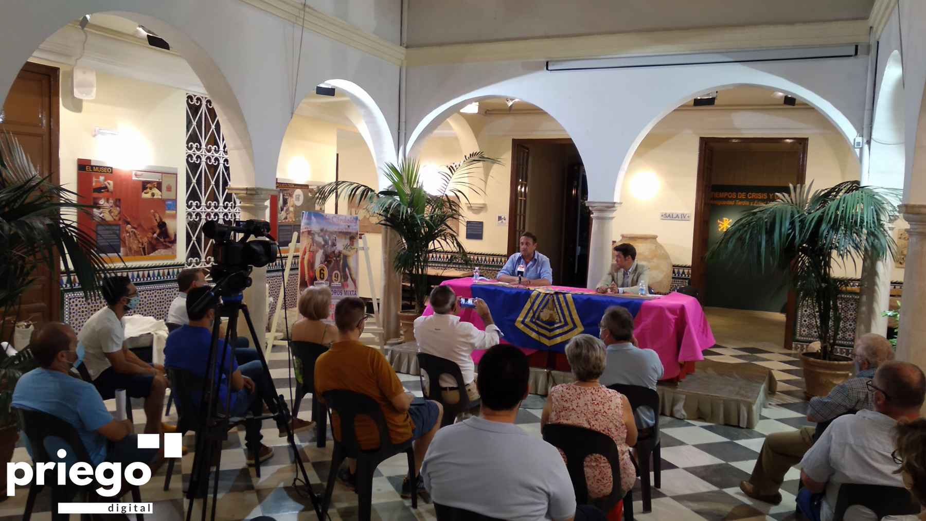 Instantánea del acto, celebrado en el centro cultural Lozano Sidro.