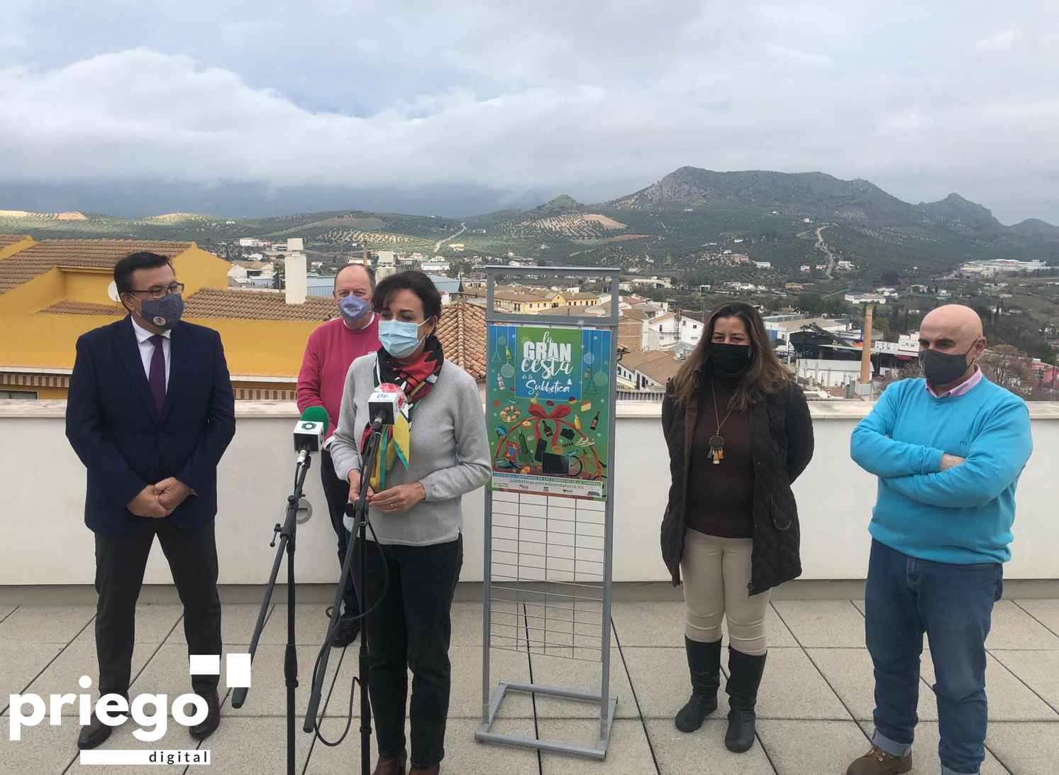 Un momento de la presentación del acto.