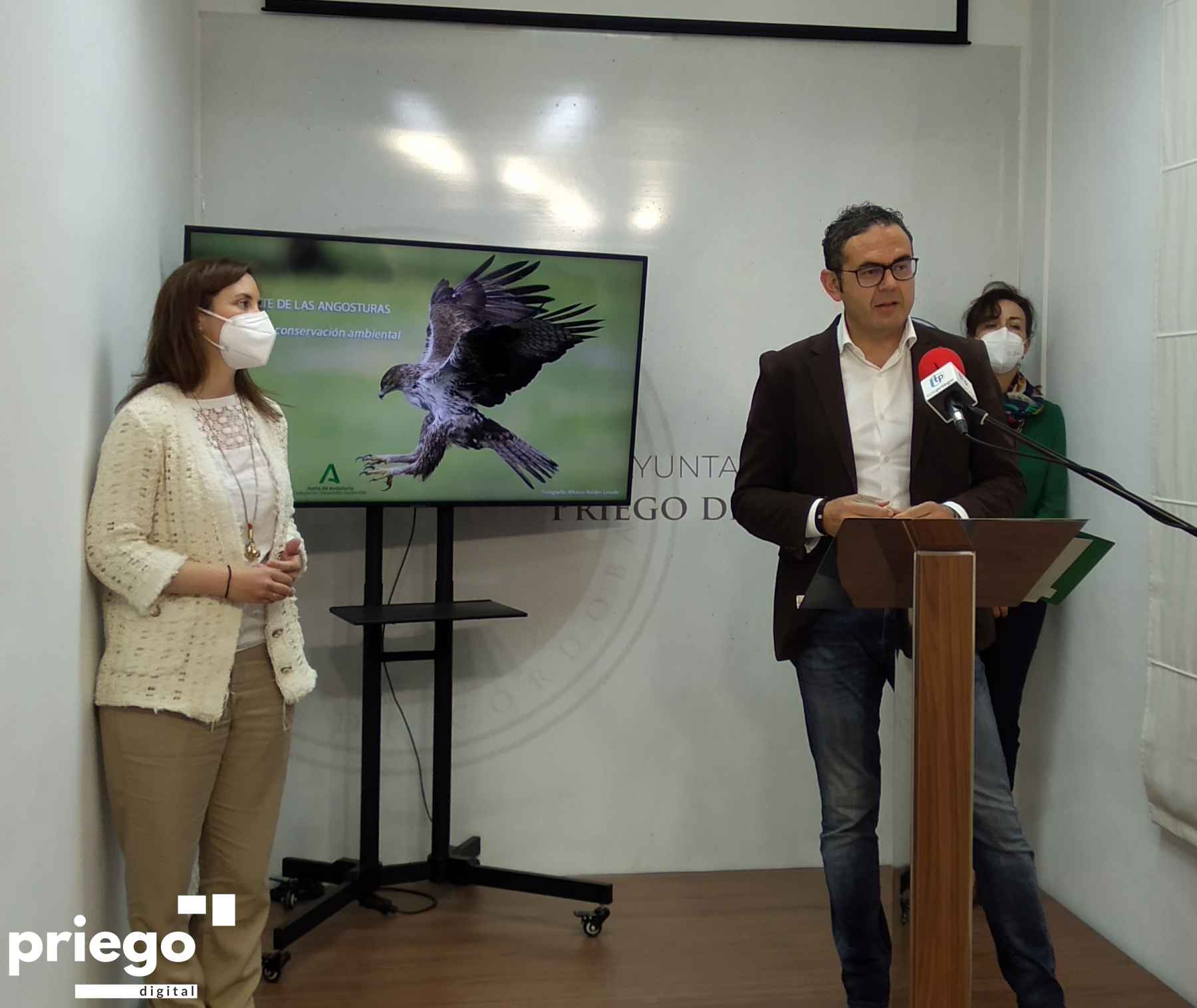Casnueva, Aloisio y Ceballos, hoy durante su comparecencia ante los medios.