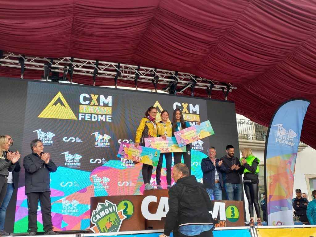 Podio de la categoría femenina absoluta.