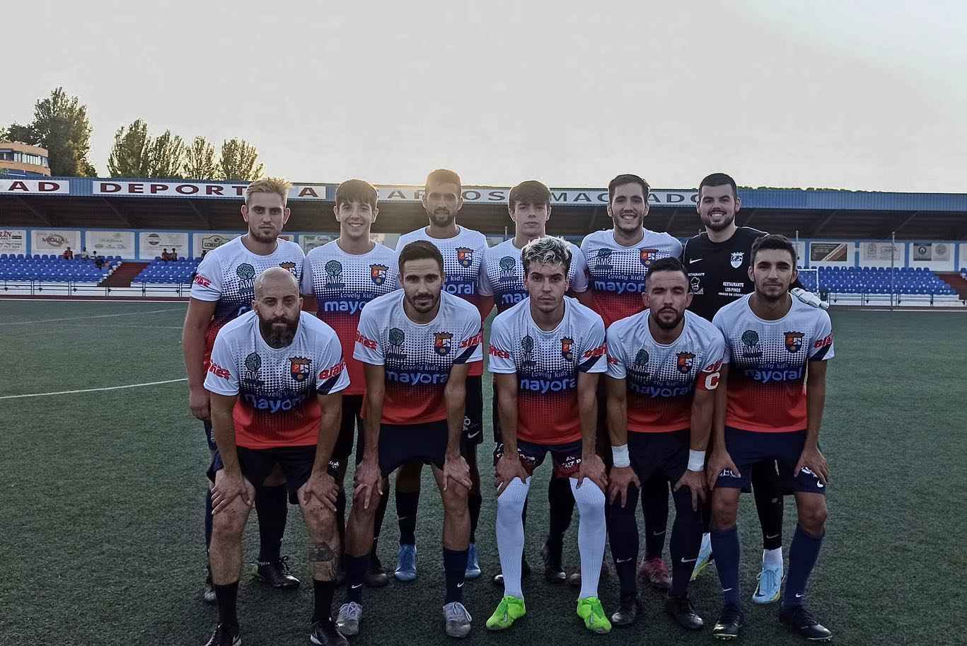 Formación del conjunto prieguense en un partido de pretemporada.