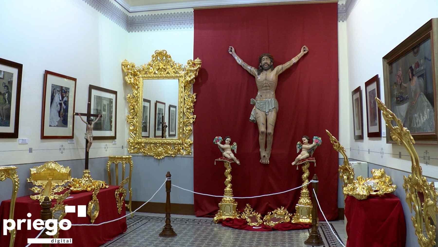 Piezas de la exposición en una de las estancias del Museo Adolfo Lozano Sidro.