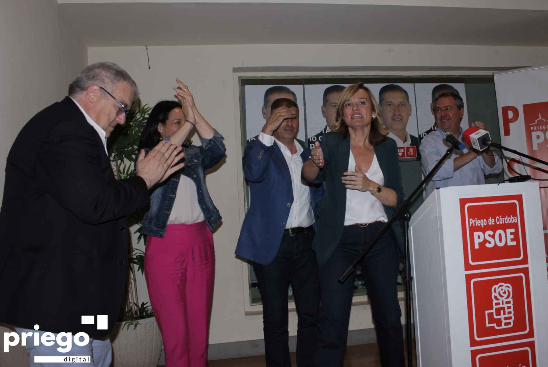 Musachs, Crespín, Aguilera, Alegría y Espadas en el final del acto celebrado en Priego.
