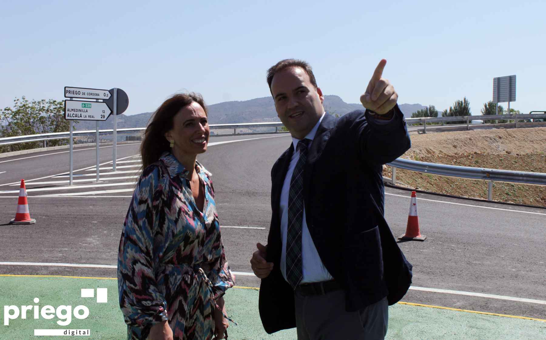 Díaz y Valdivia, esta mañana durante la visita a las obras.