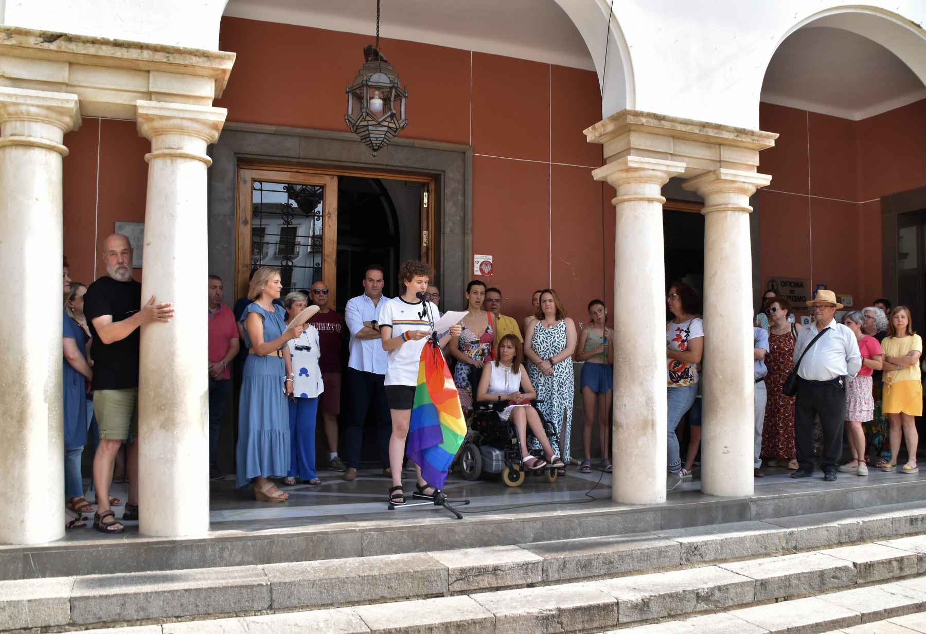 Lectura del manifiesto, esta mañana en la plaza de la Constitución.