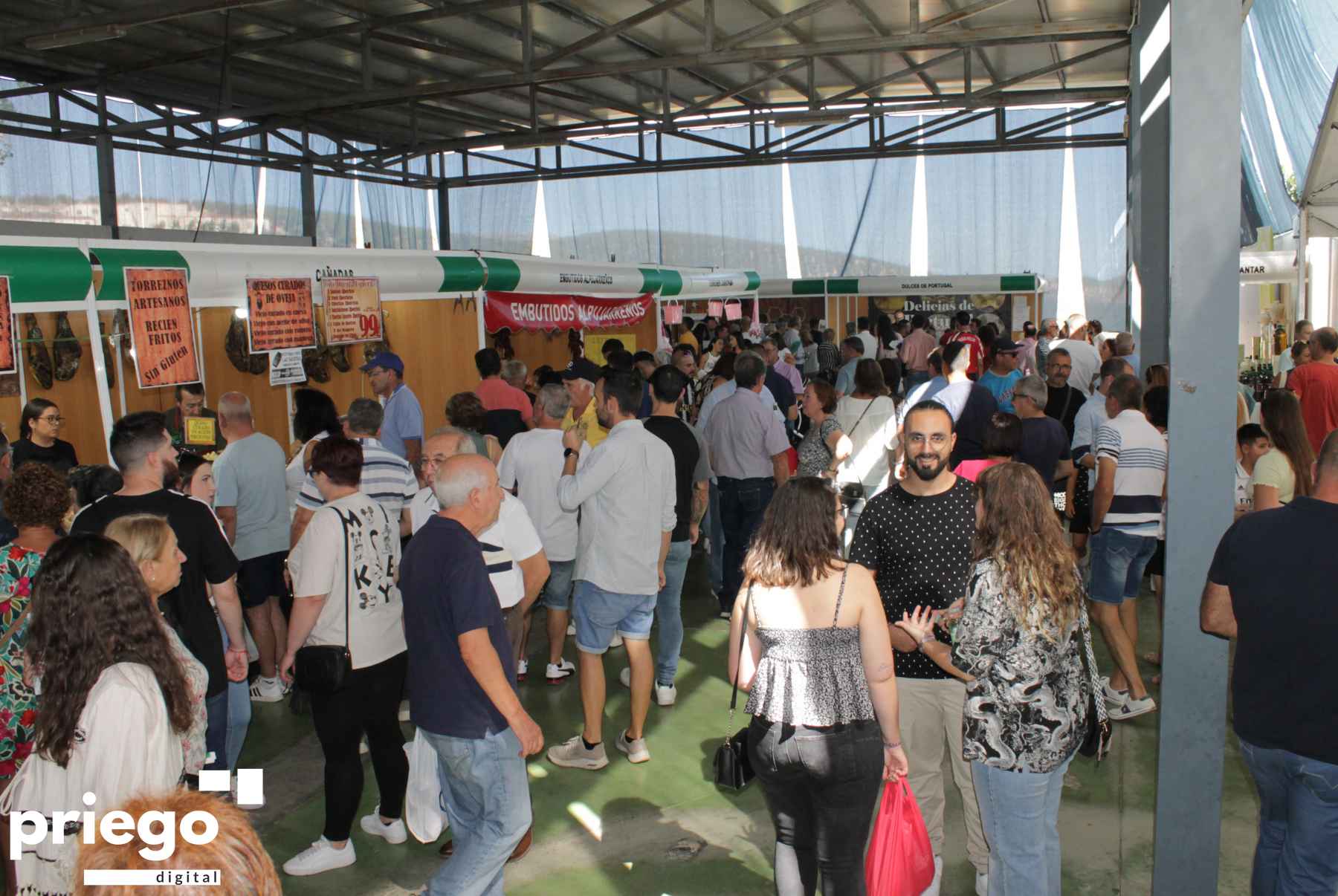 La zona de agroalimenteria volvía a presentar ayer domingo una gran afluencia de público.