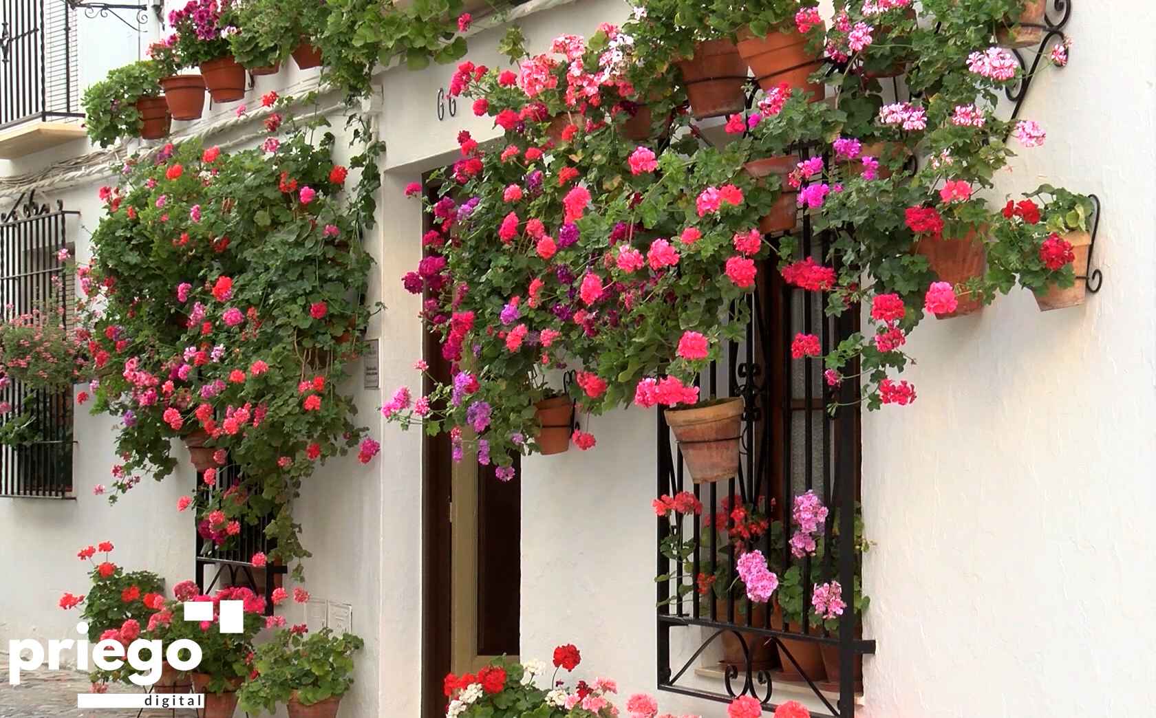 Fachada del número 66 de la calle Real, en La Villa (Segundo Premio).
