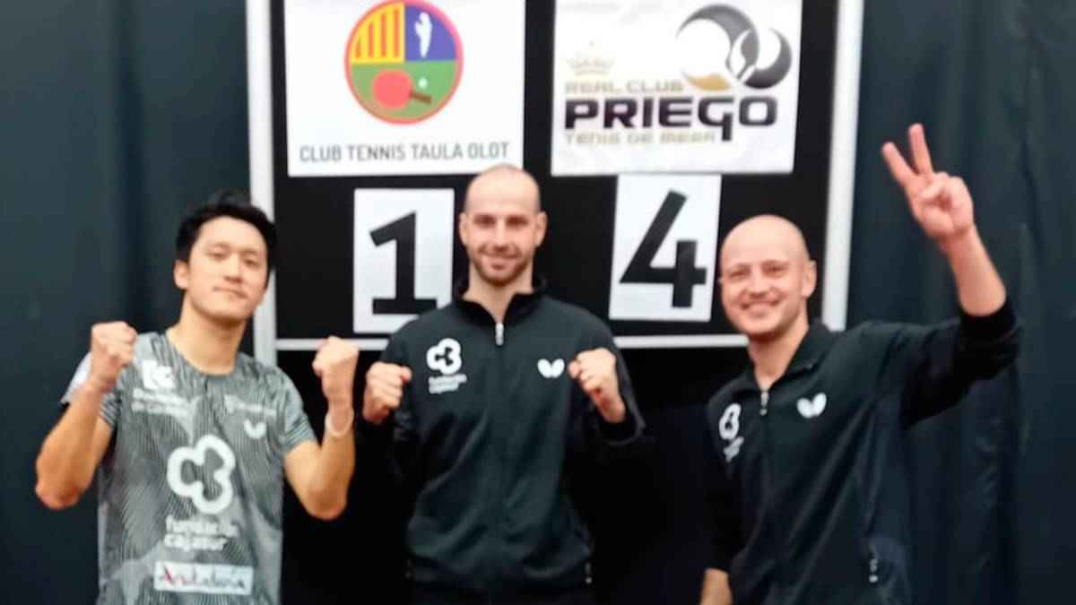 Alineación ante el Olot en Superdivisión.