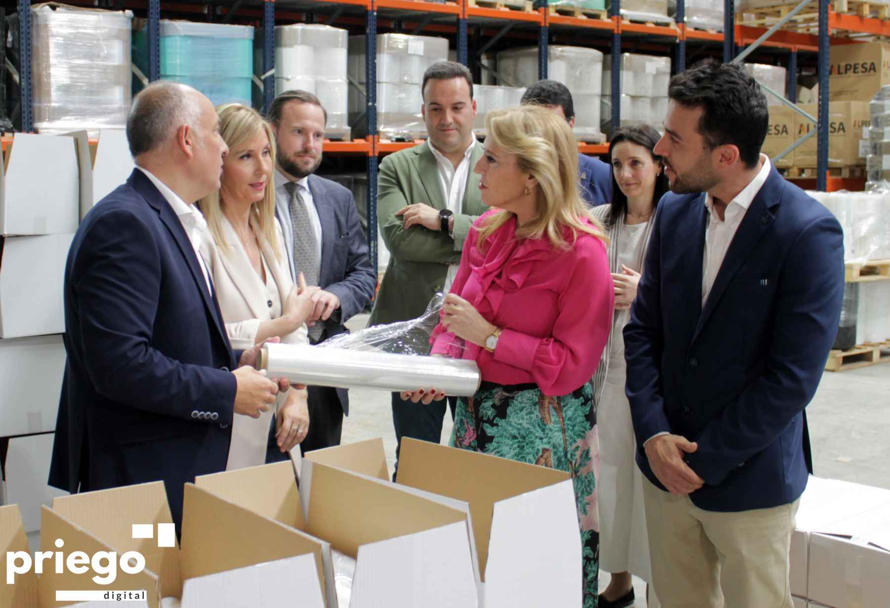 Carolina España durante su visita a las instalaciones.