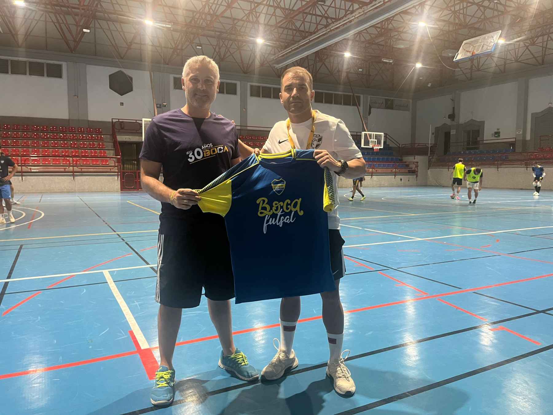 Rafi Rodríguez y Benjamín Román, presidente y nuevo entrenador del Boca Priego FS,  respectivamente.