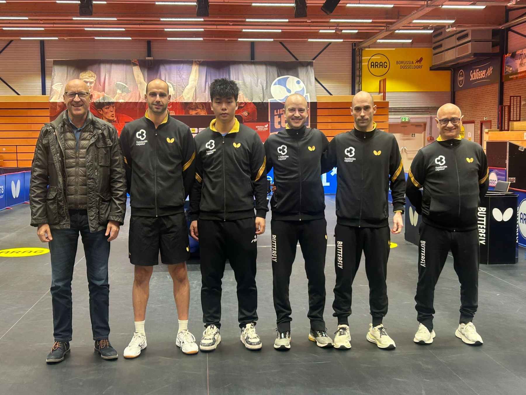 Formación del equipo prieguense en Alemania.