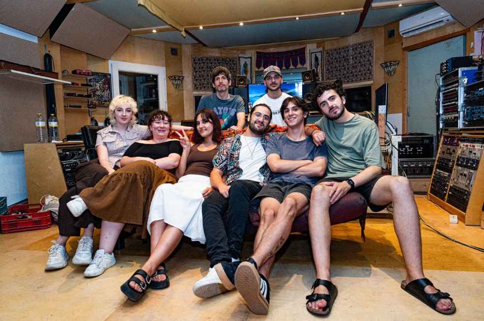 'La Enfermedad del Beso' en el estudio de grabación.