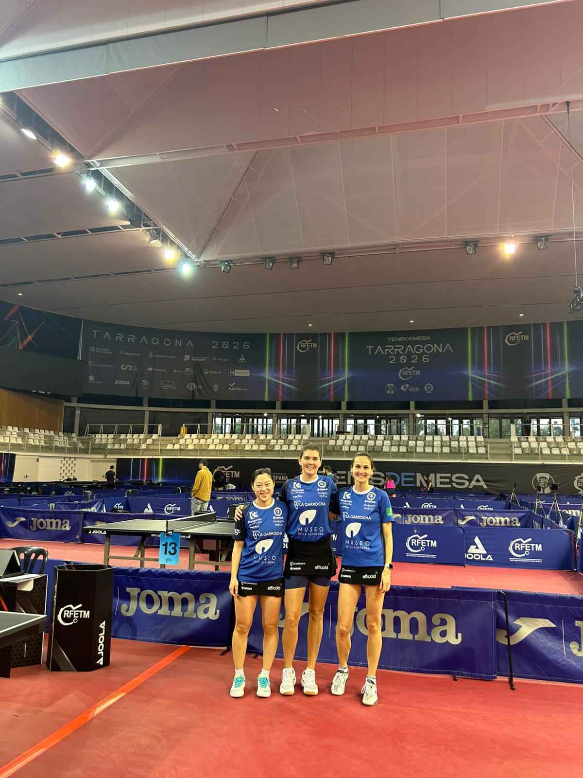 Tripleta del equipo femenino.
