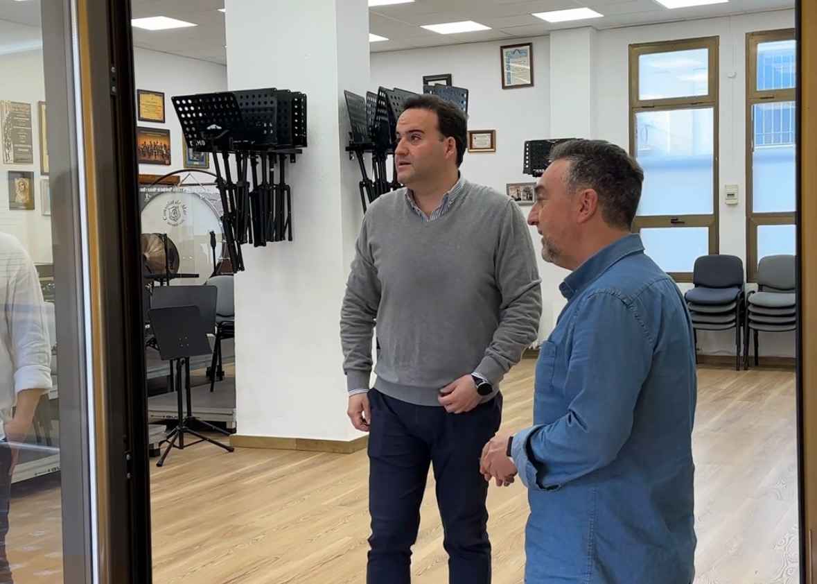 Valdivia y Arjona en la Escuela Municipal de Música.