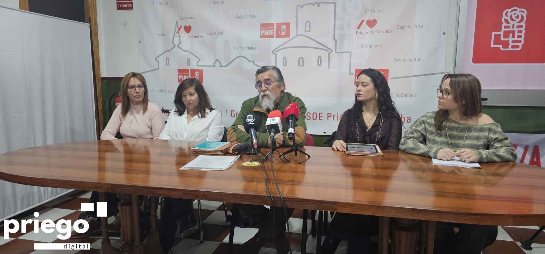 Instante de la convocatoria del PSOE prieguense.