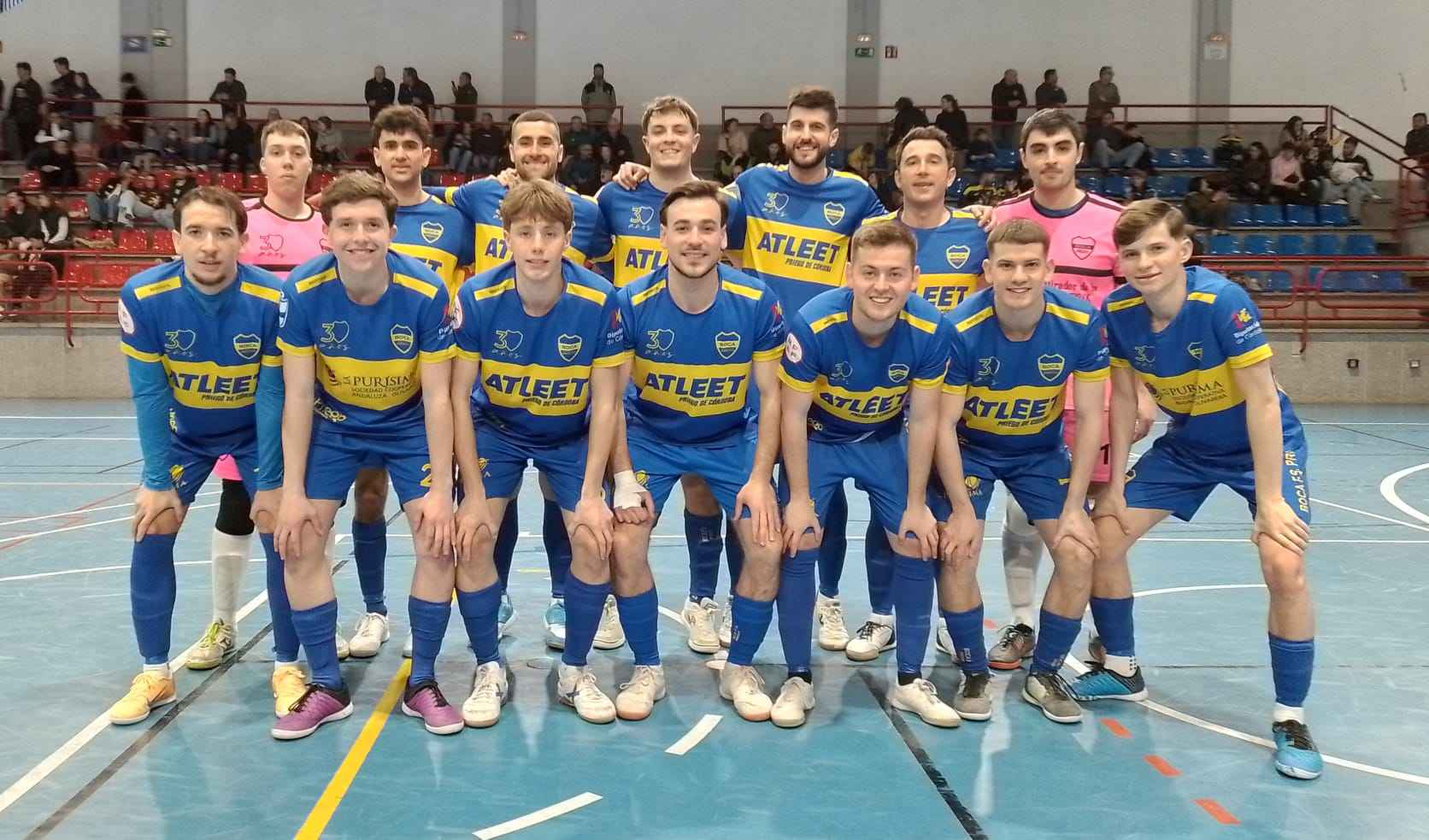 Formación del equipo prieguense.