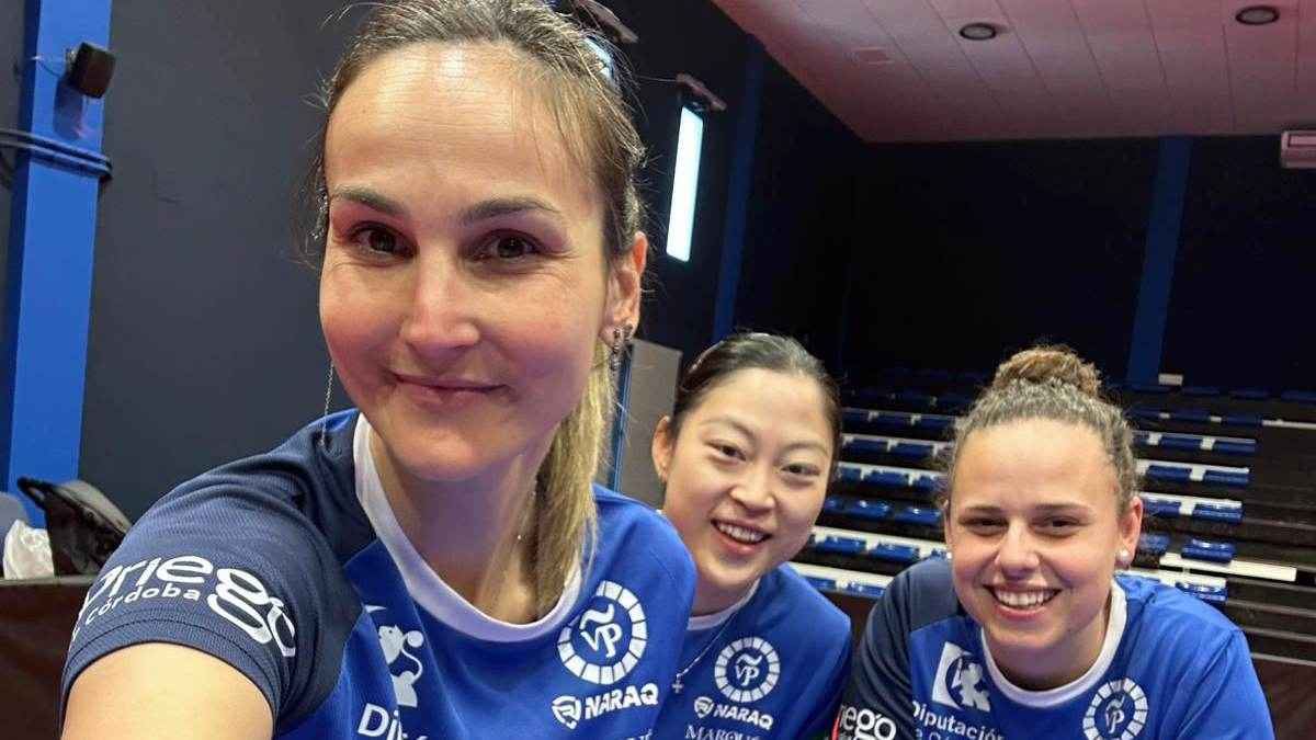 Tripleta del equipo femenino.