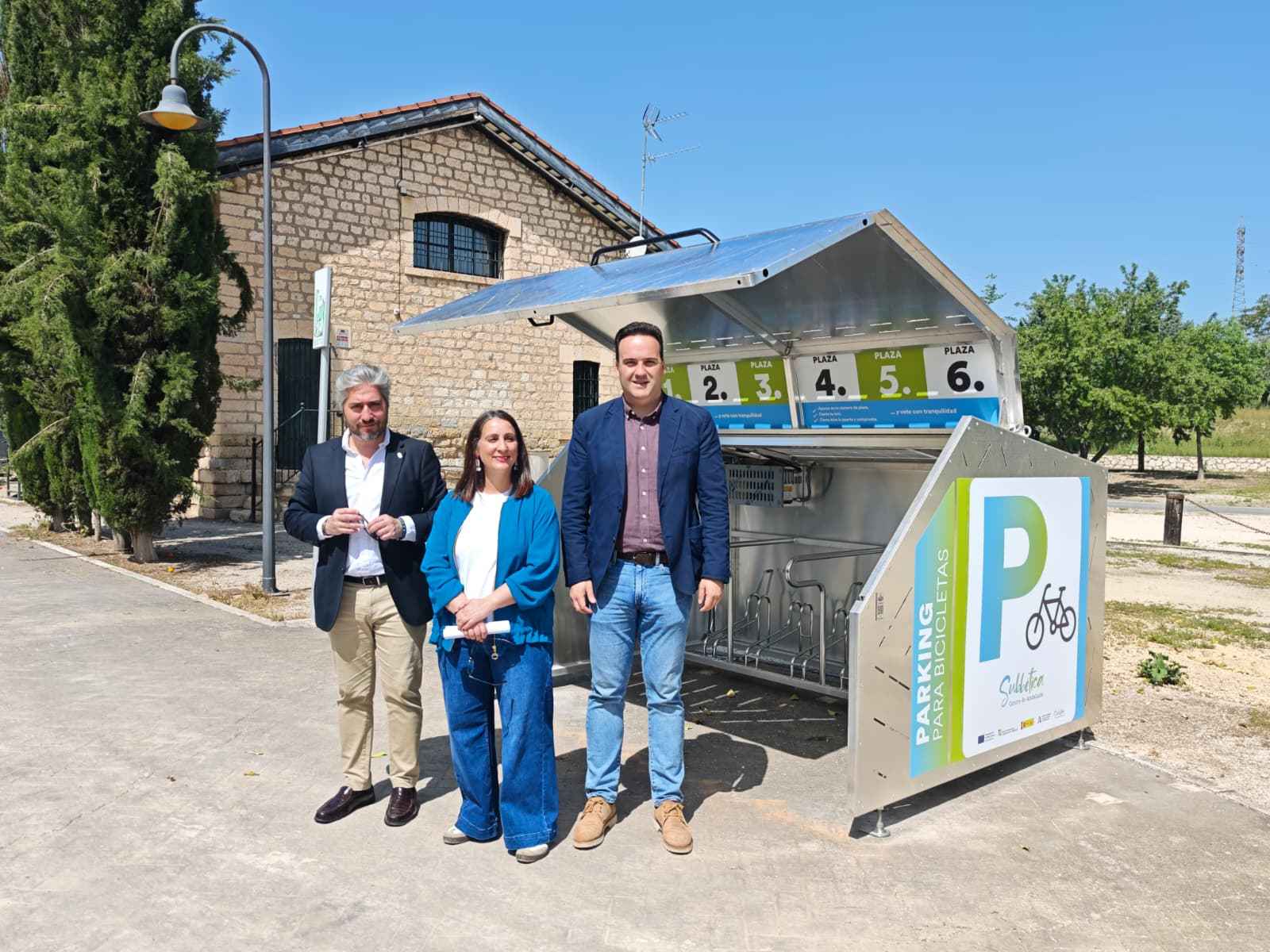 Presentación de los bicihangares.