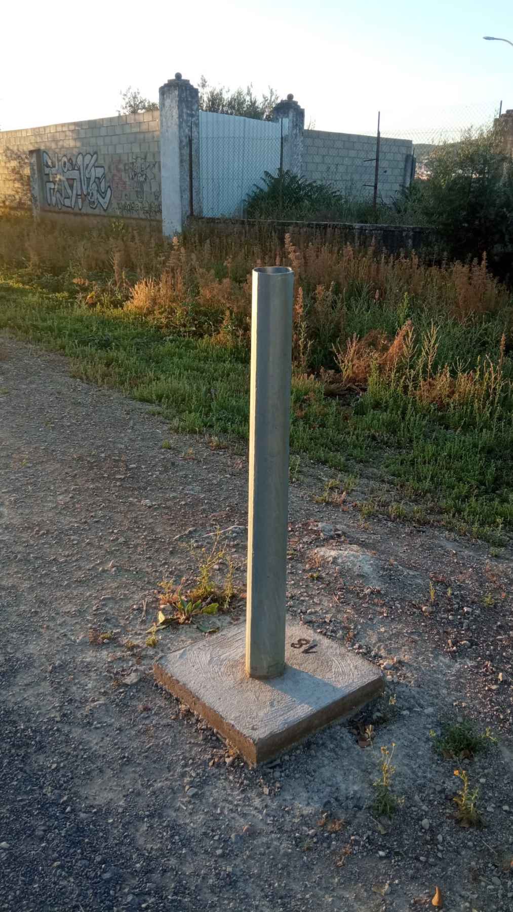 Imagen de una de las farolas sustraídas.