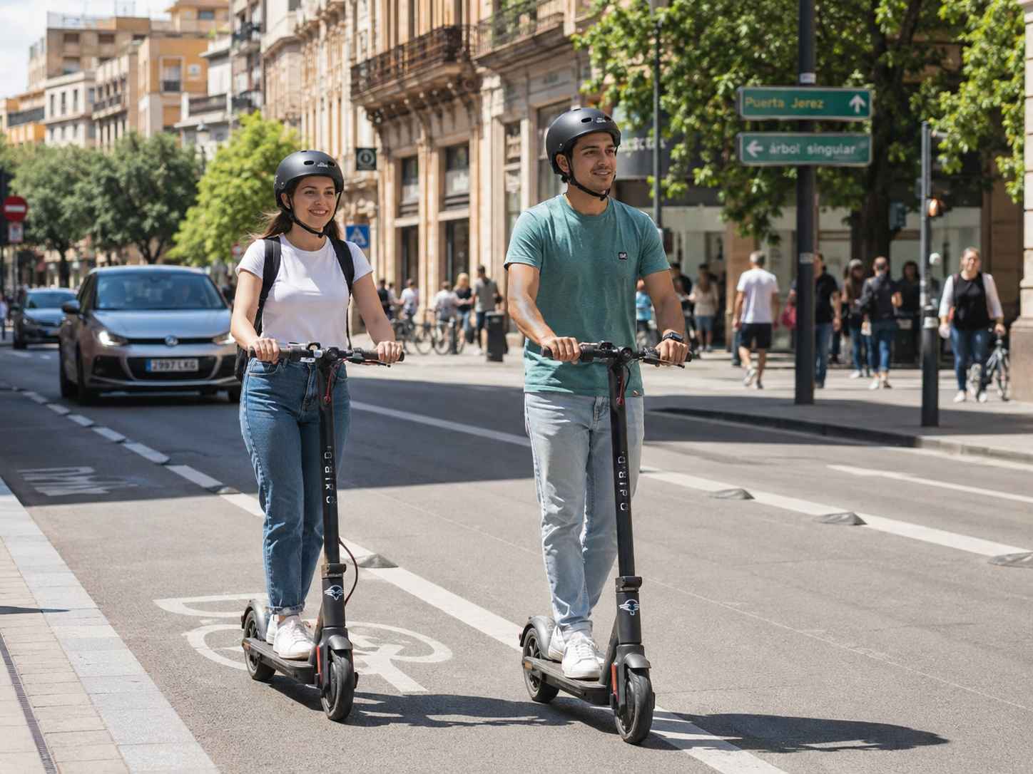 La norma obliga a usar casco de protección en patinetes eléctricos.