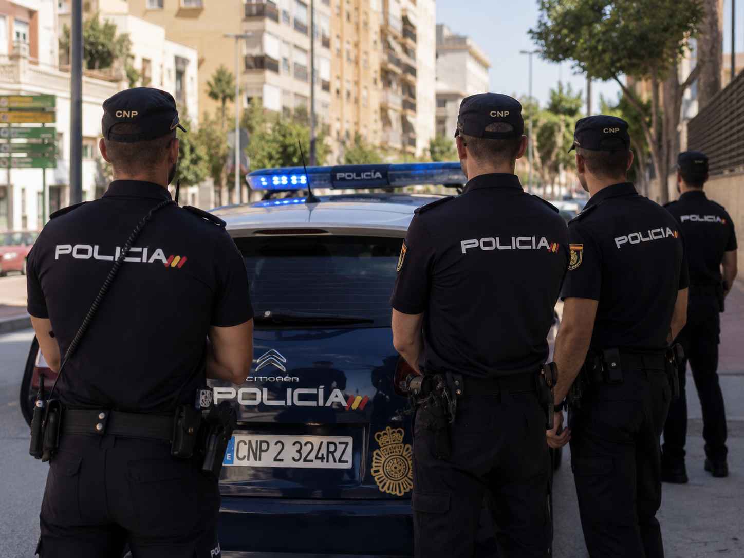 Agentes de la Policía Nacional han detenido en Córdoba a tres personas.