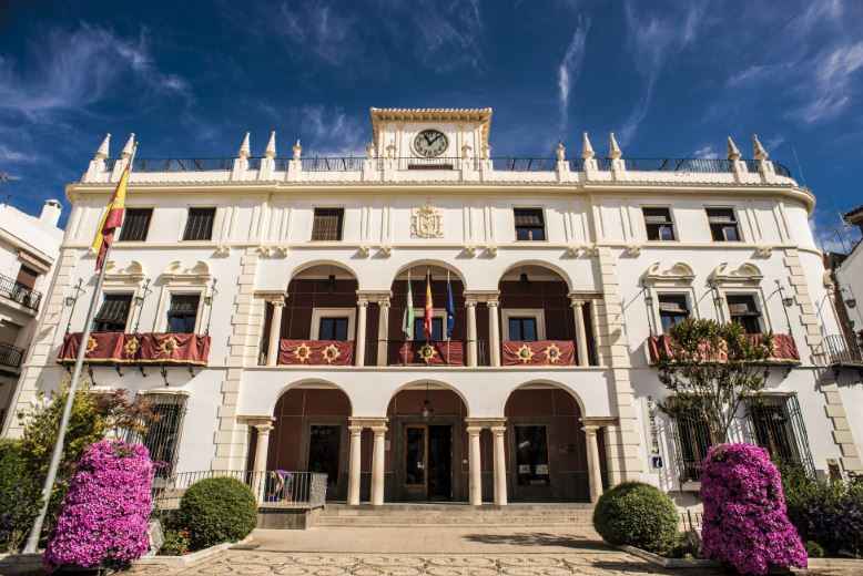 Fachada del Ayuntamiento de Priego de Córdoba.