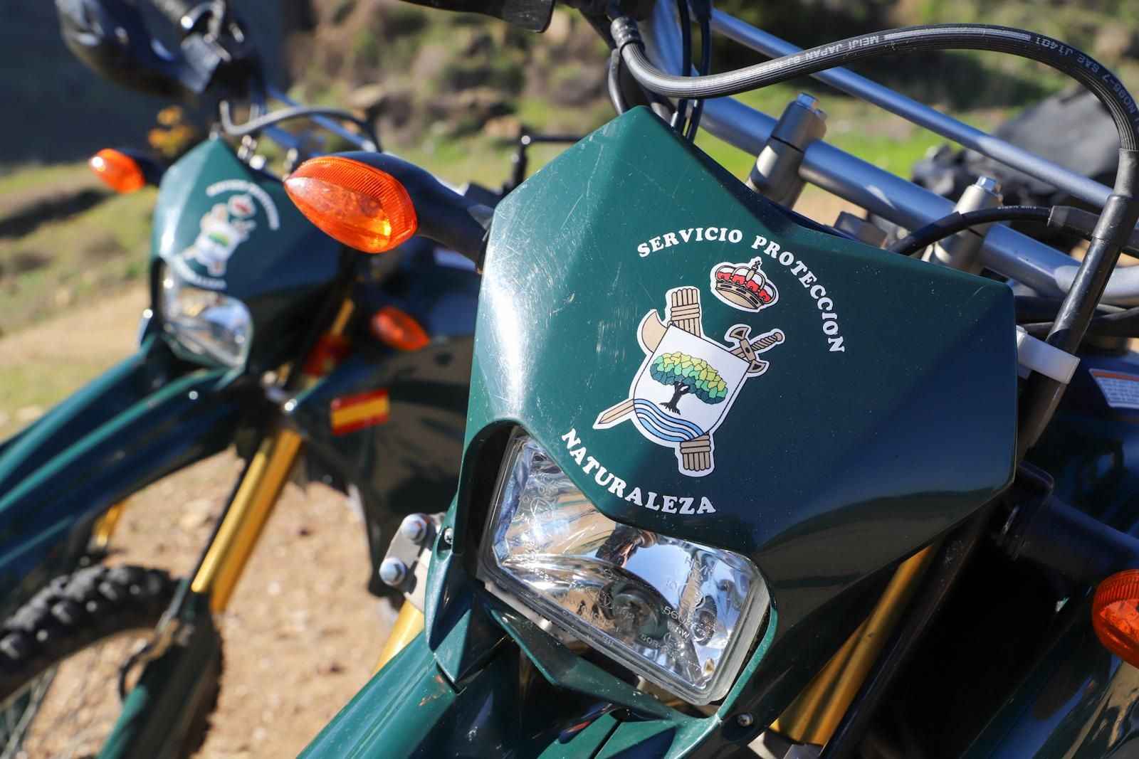 Desde la Guardia Civil se advierte de la gravedad ecológica que supone el uso de este tipo de artes prohibidas.