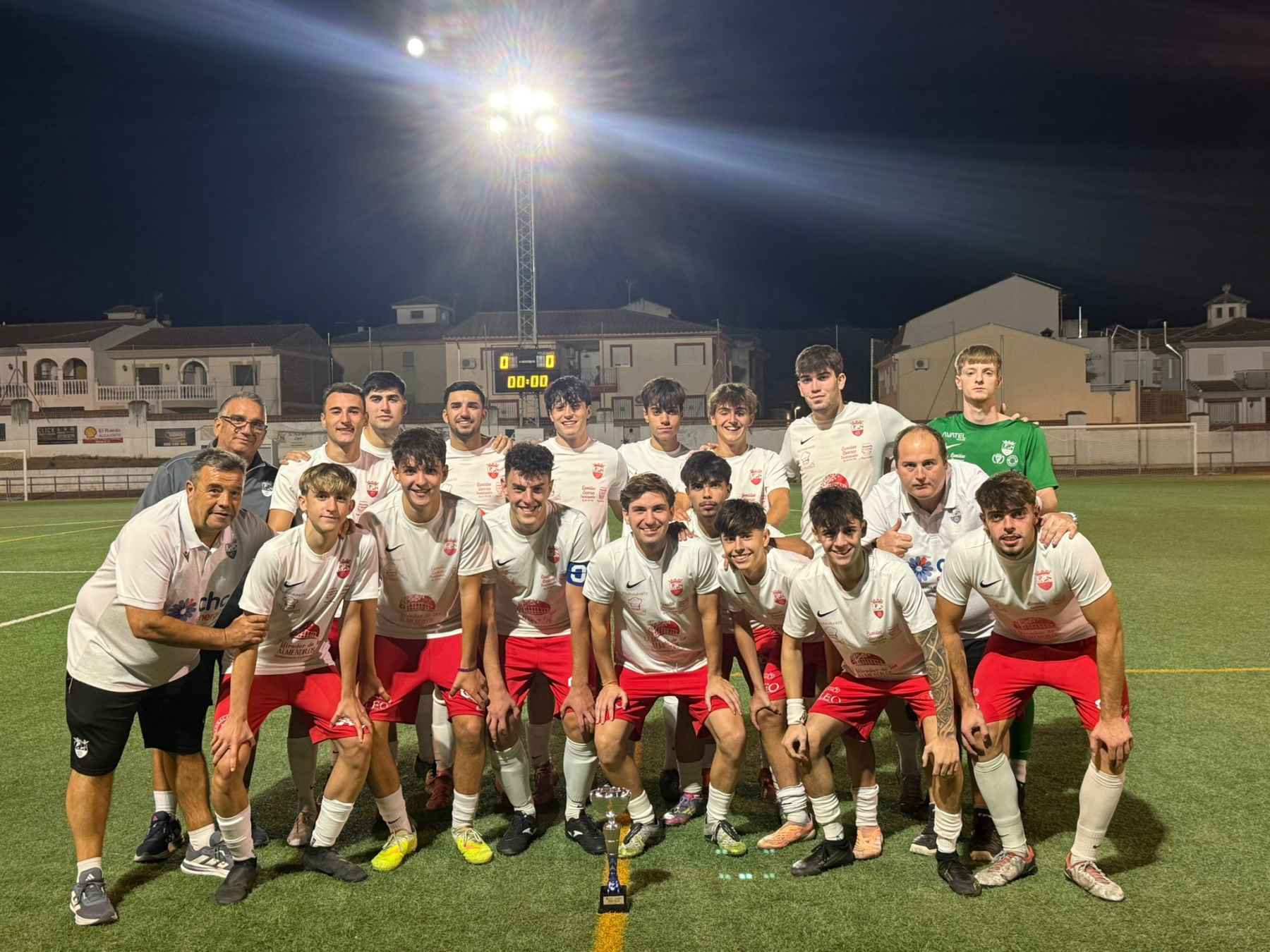 Plantilla del equipo prieguense en Alcaudete.