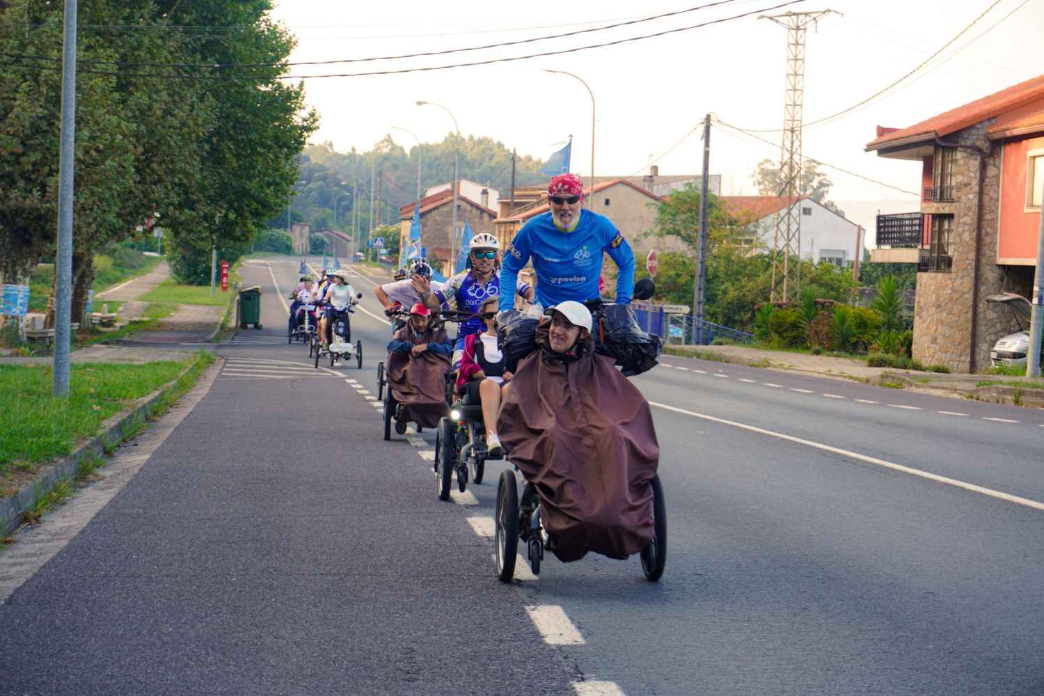 Imagen de las bicicletas adaptadas durante una de las etapas.