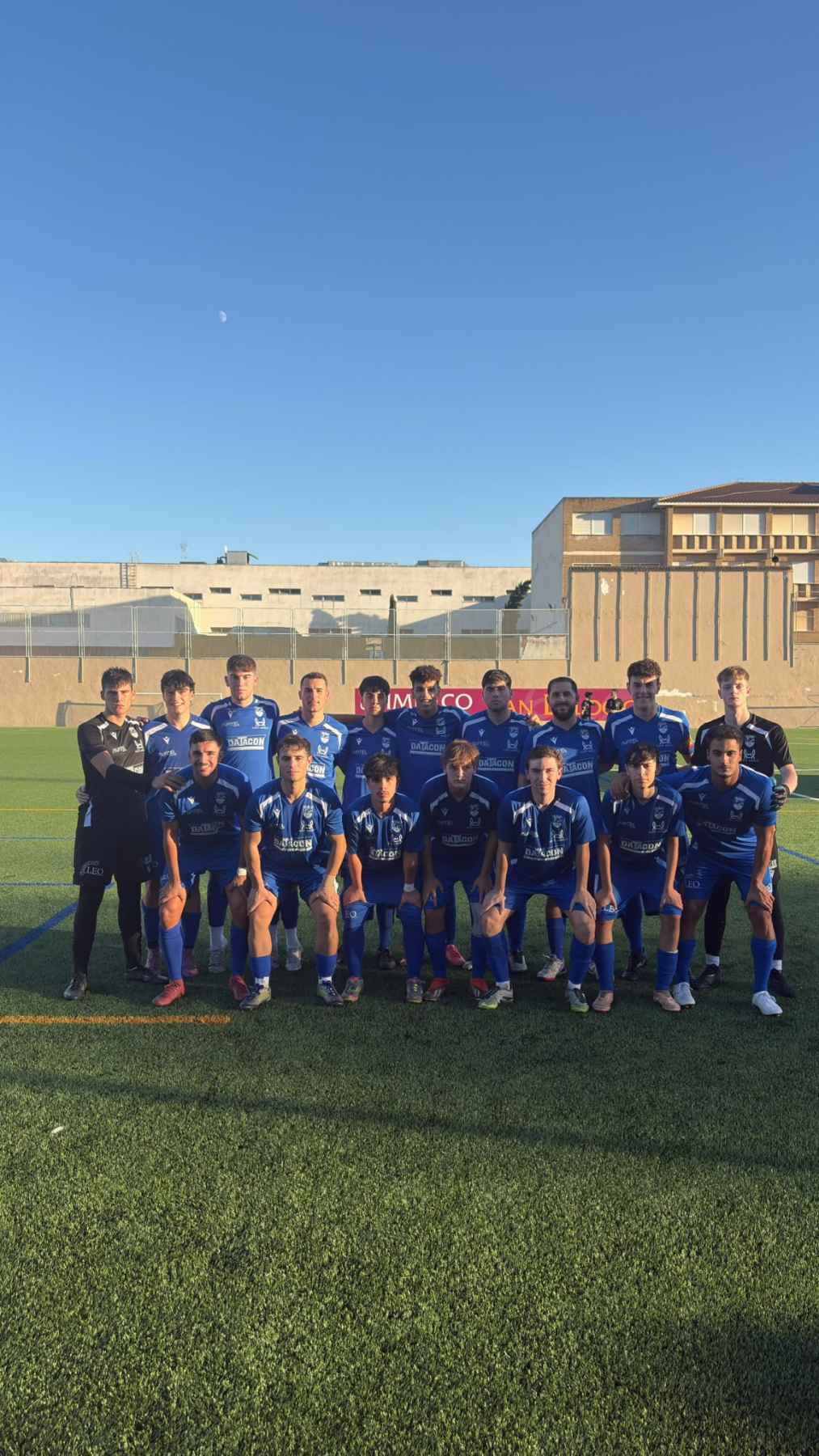 Formación del equipo prieguense en el primer partido de liga.