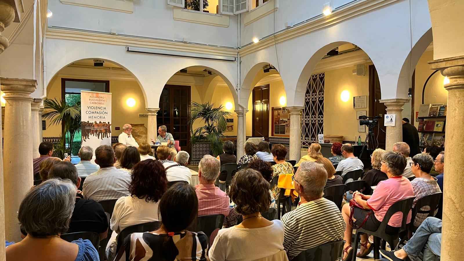 Asistentes al acto.