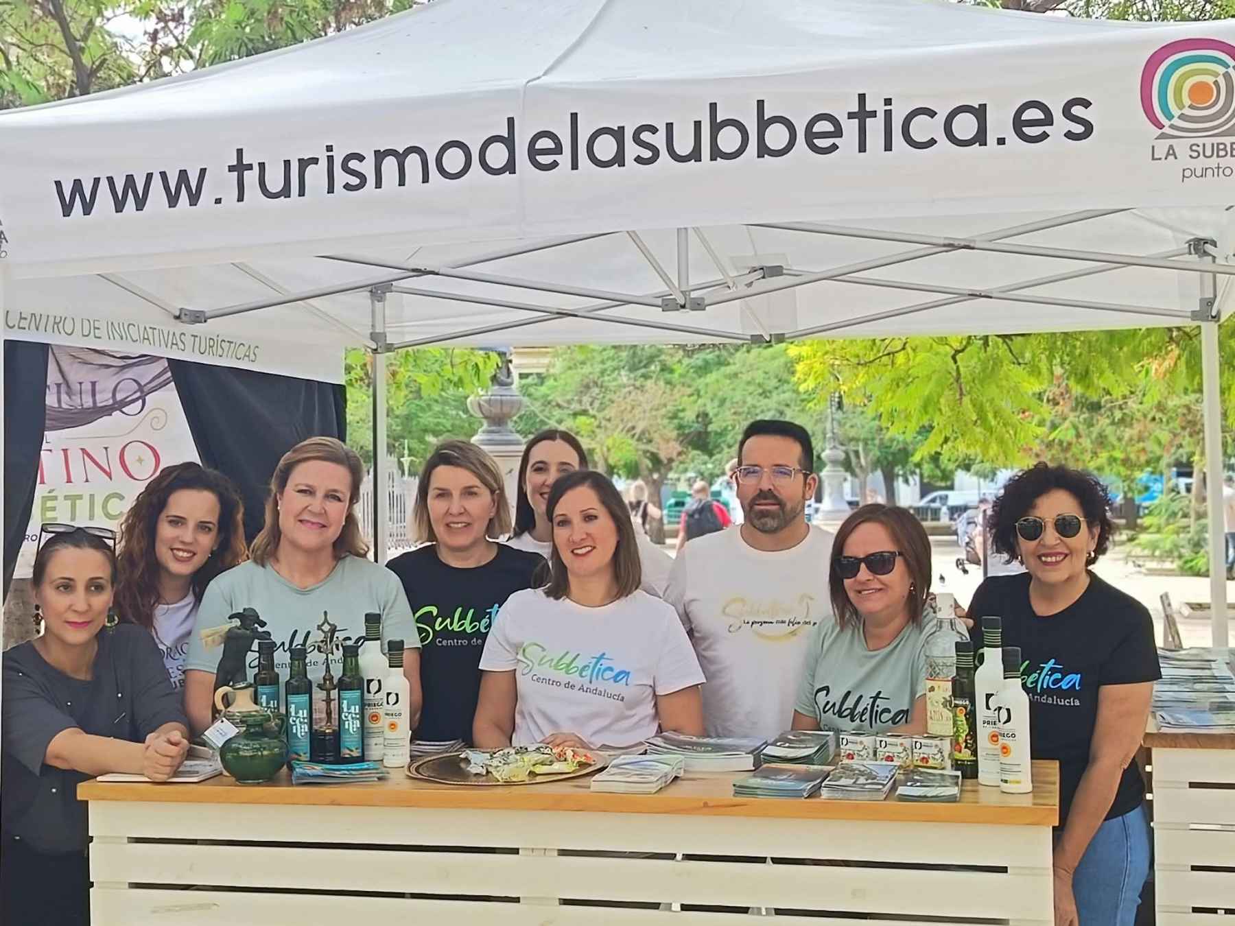 Carpa informativa de la Subbética en Málaga.