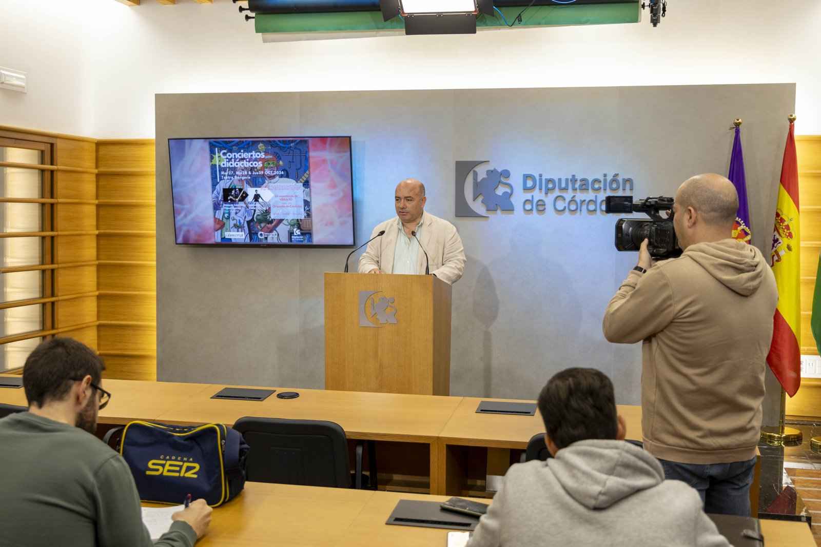 Gabriel Duque, delegado de Cultura de la Diputación, presenta los Conciertos Didácticos.