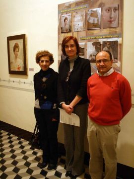 Amparo Fernández, representante de la familia de Lozano Sidro; Mª del Mar Domene y Manuel Jiménez Pedrajas. (Foto: Antonio J. Sobrados)