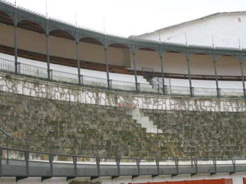 Aspecto del tendido y palcos de Sol. (Foto: R. Cobo)