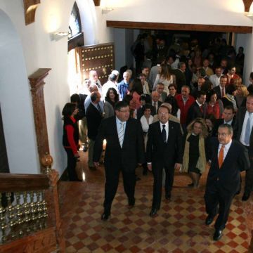 Visita a las nuevas dependencias. (Foto: Cedida)