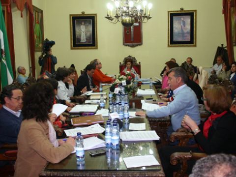 Un momento de la última sesión ordinaria de la legislatura. (Foto: R. Cobo)