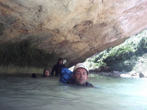 Expedición espeleológica prieguense a Huesca. (Foto: Cedida)