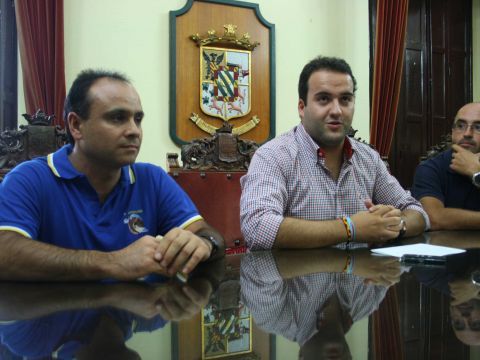 Rafael Linares, Juan Ramón Valdivia y Rafael Camacho durante la presentación de la prueba. (Foto: A.J.S.)