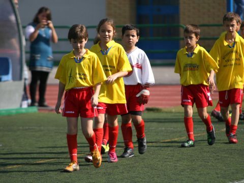 Uno de los equipos base presentados este martes. (Foto: Antonio J. Sobrados)