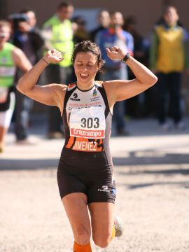 Beatriz Jiménez, primera clasificada en féminas. (Foto: Antonio J. Sobrados)