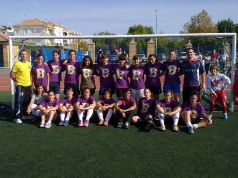 Plantilla del equipo femenino del Boca Júniors Priego. (Foto: Cedida)